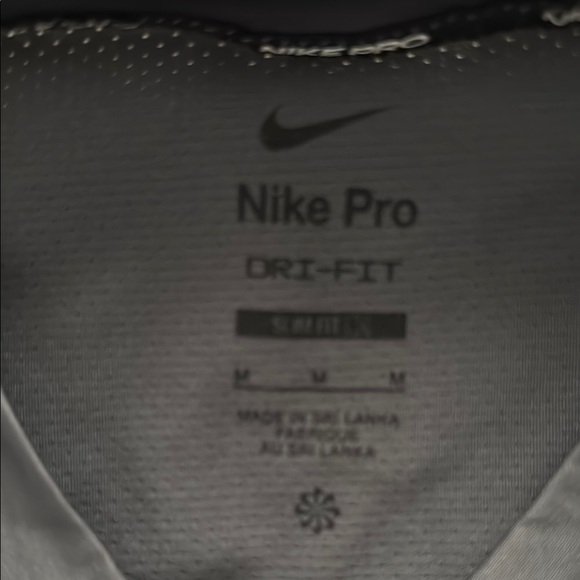 Nike Men's Charcoal Sleeveless Athletic Top - Picture 3 of 6